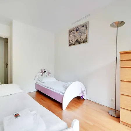 Cosy With Balcony- 3br 5p- Tour-eiffel * パリ