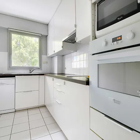 Cosy With Balcony- 3br 5p- Tour-eiffel アパート *