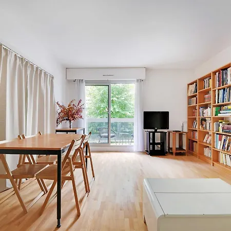 Cosy With Balcony- 3br 5p- Tour-eiffel アパート