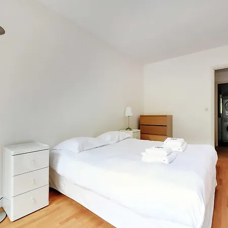 Cosy With Balcony- 3br 5p- Tour-eiffel *